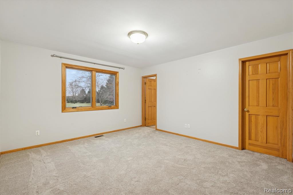 7183 Miller Lane, Grand Blanc, MI 48439 — Photo 26