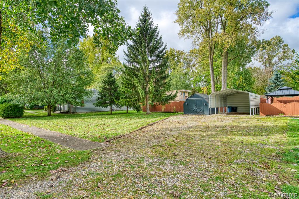 701 MARY Court, Fenton, MI 48430 — Photo 19