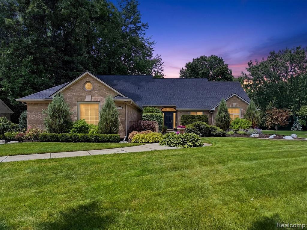 6713 Aurora Drive, Troy, MI 48098 — Photo 2