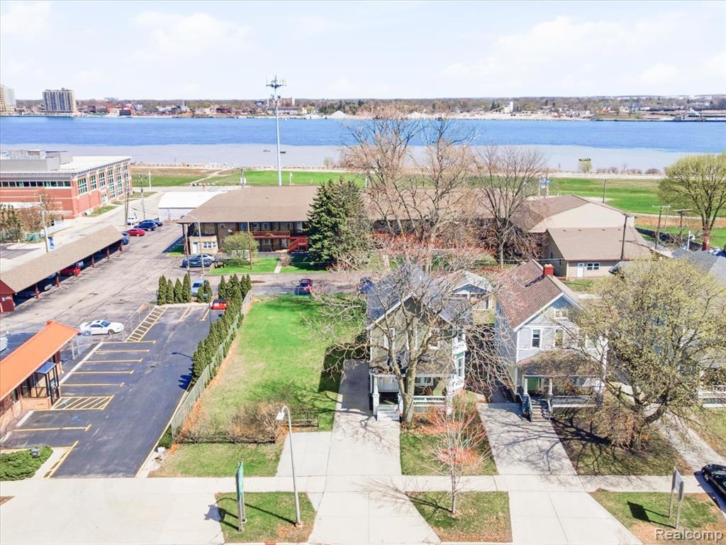 1618 MILITARY Street, Port Huron, MI 48060 — front exterior