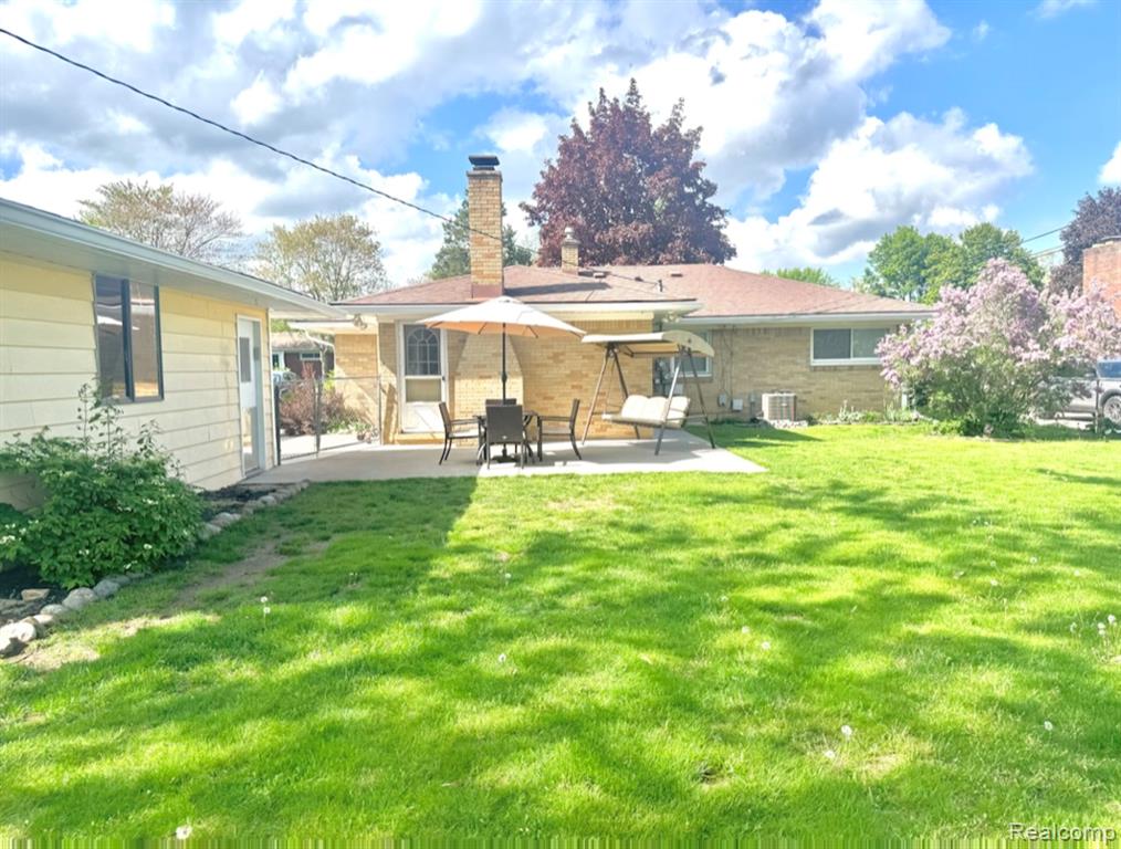 4550 Maeder Street, Shelby Twp, MI 48316 — Photo 36