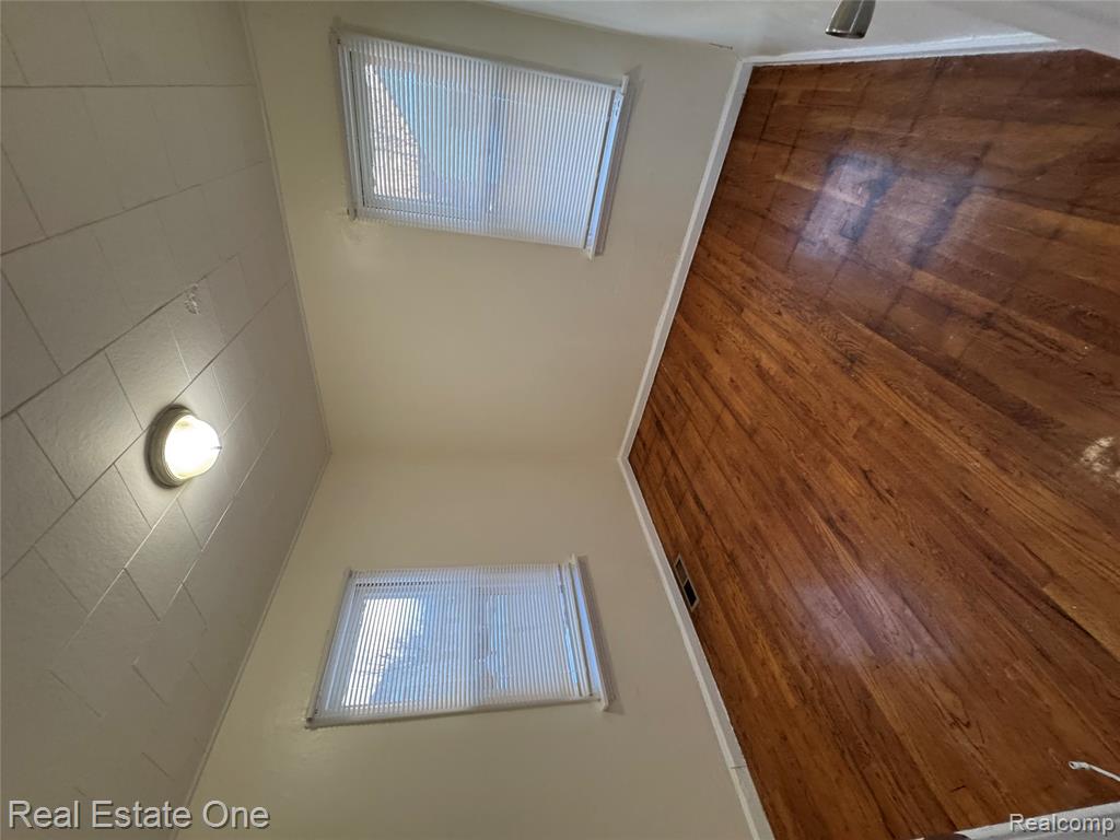 7535 Meadow Avenue, Warren, MI 48091 — Photo 10