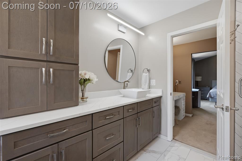 4110 Castlewood Drive, Wixom, MI 48393 — Photo 16