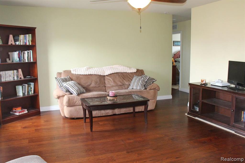 1779 STEEPLECHASE Road, Canton, MI 48188 — Photo 39