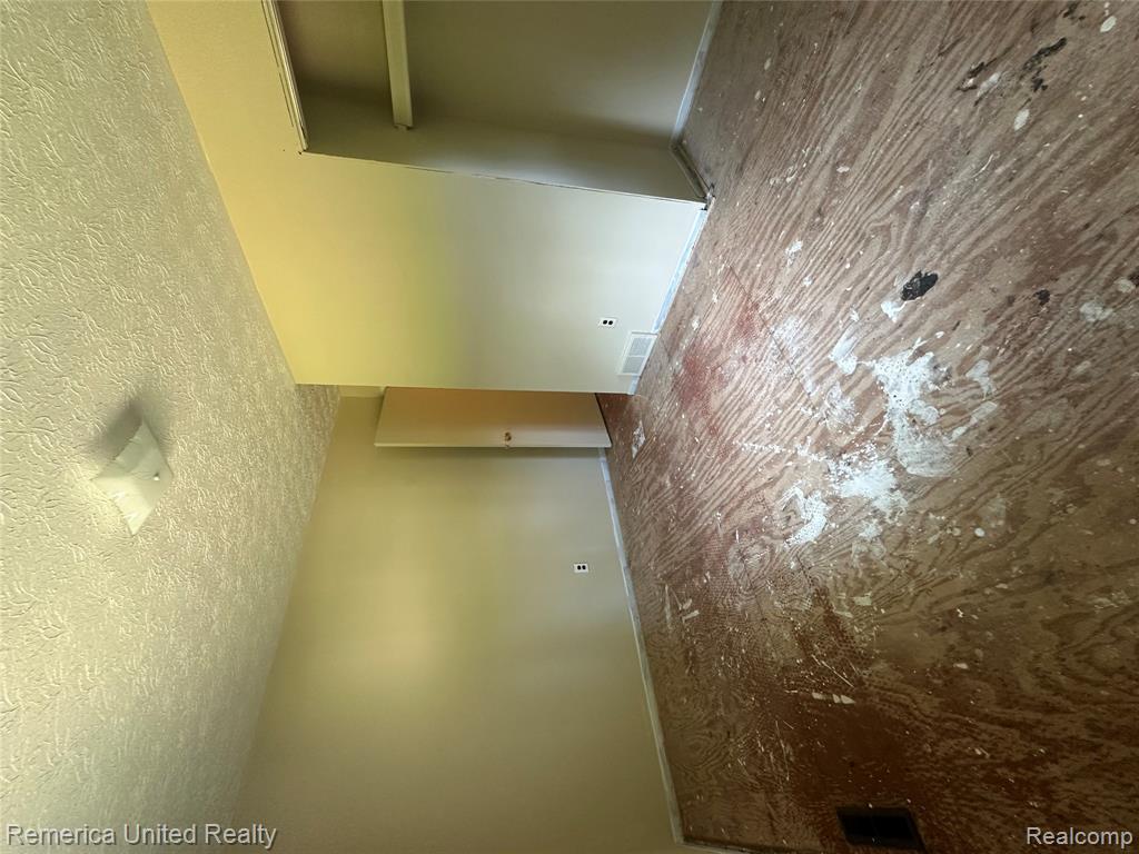 4550 W Allen Road, Howell, MI 48855 — Photo 15