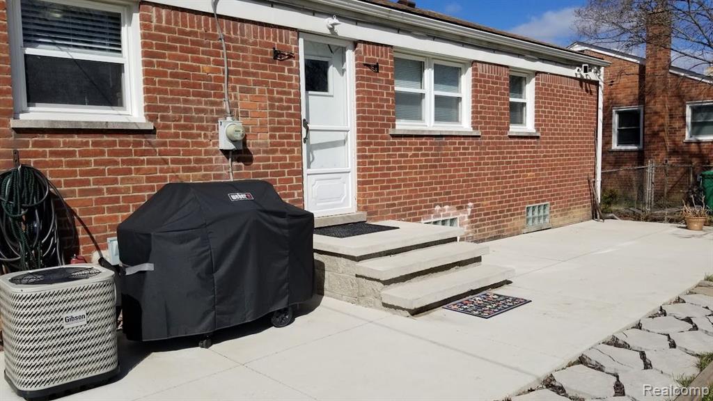 6456 BURNLY Street, Garden City, MI — Photo 23