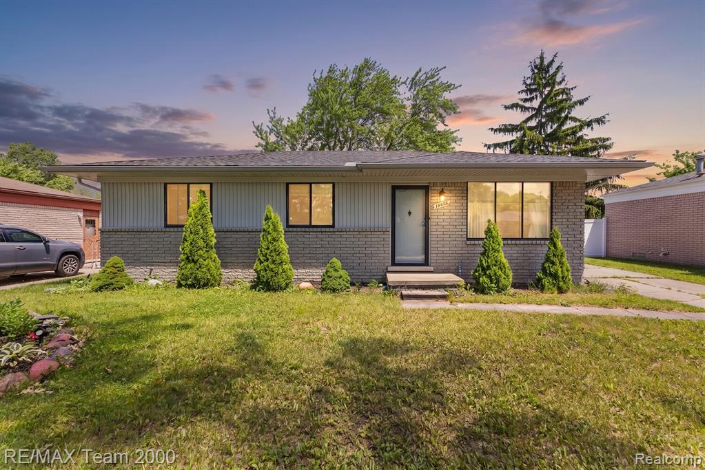18533 Matthew Drive, Clinton Twp, MI 48035