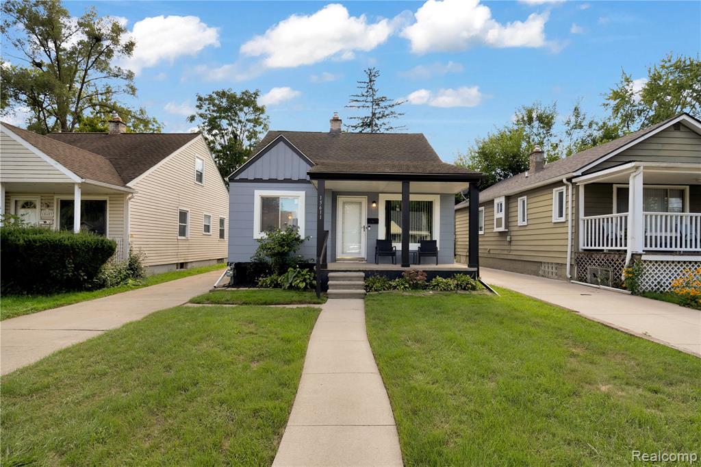 15611 Leona Drive, Redford, MI 48239