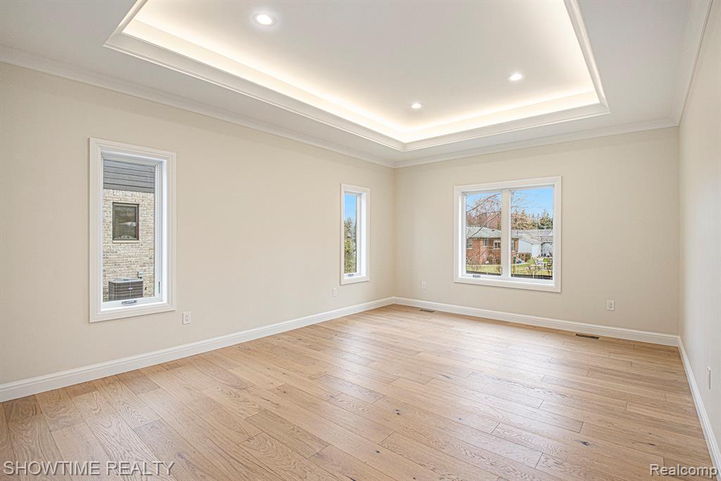 11695 ENCORE Drive, Utica, MI 48315 — Photo 19