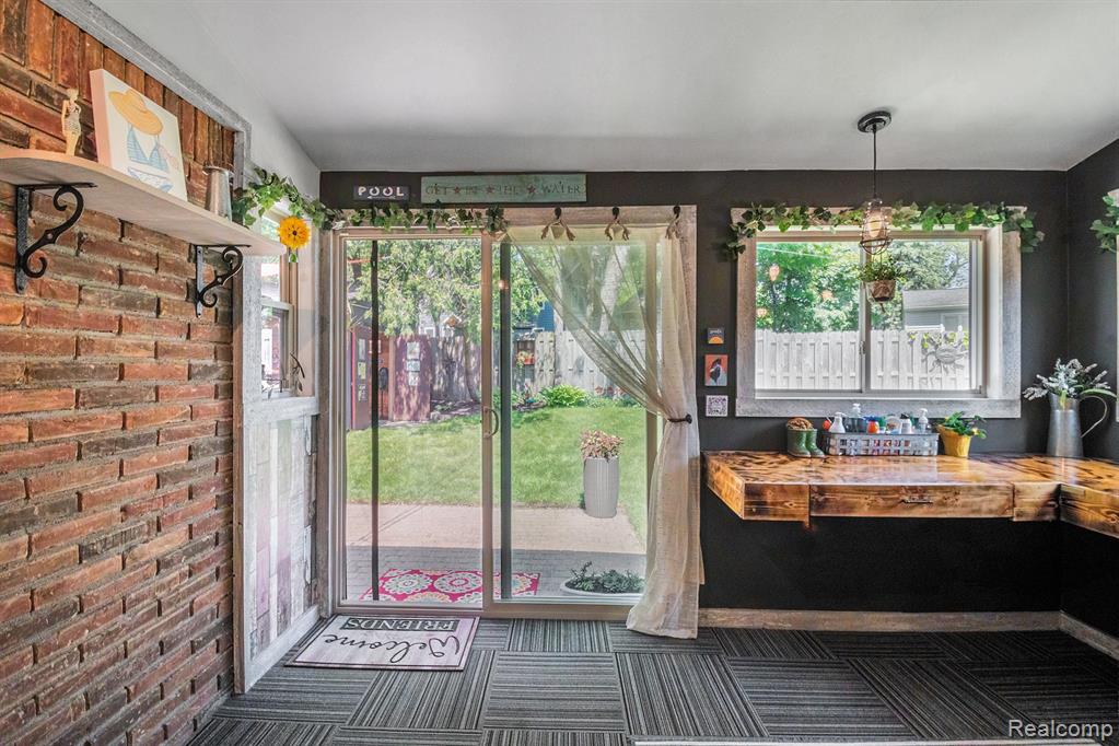 6062 Middle Lake Road, Clarkston, MI — Photo 21