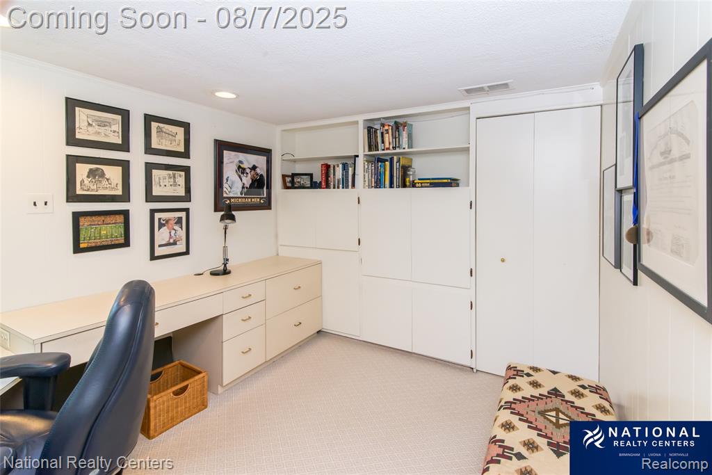 4933 Malibu Drive, Bloomfield Hills, MI 48302 — Photo 62