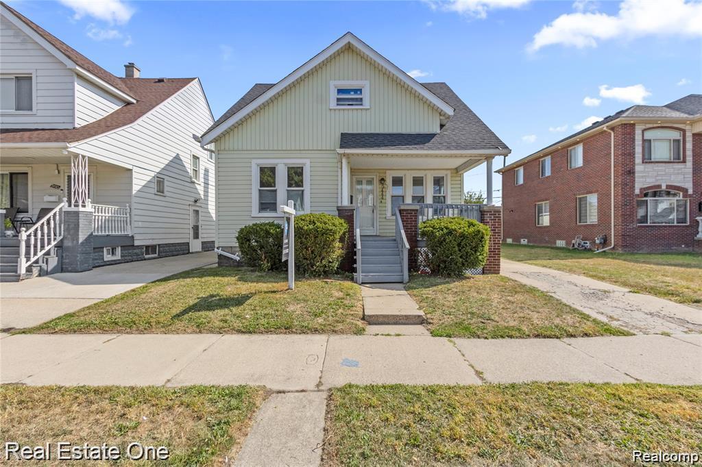 5444 Kenilworth Street, Dearborn, MI 48126 — front exterior