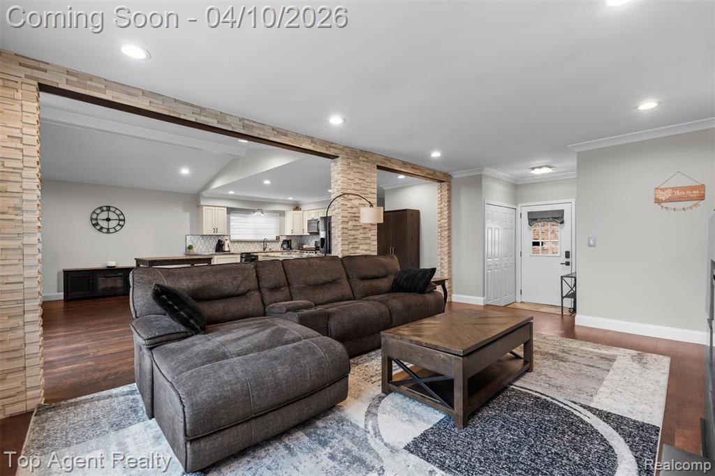 16115 Bayham Court, Clinton Twp, MI 48038 — Photo 11