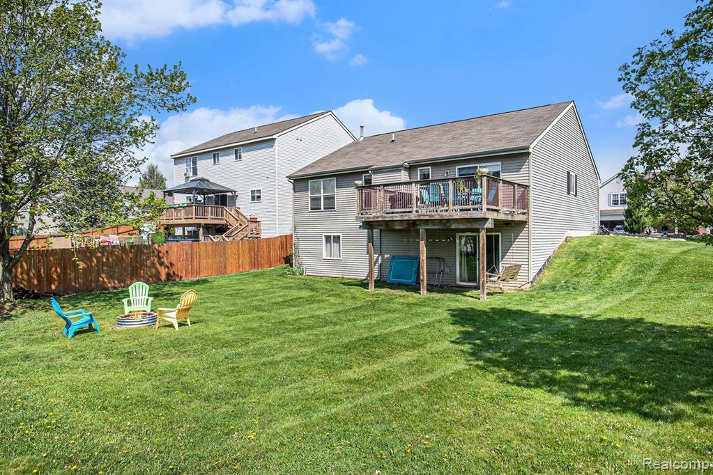 494 SWEET BRIAR Ridge, Linden, MI 48451 — Photo 18