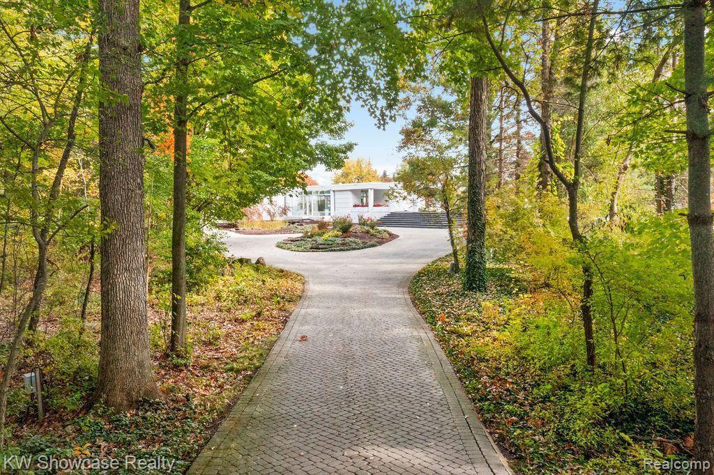 5028 OAKWOOD COURT, Commerce Twp, MI 48382 — Photo 16