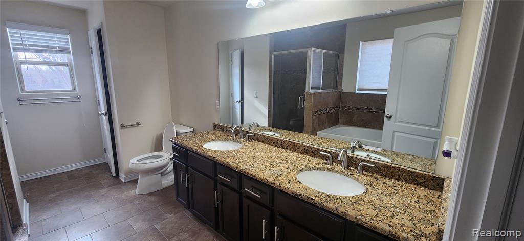 42849 Saint James Court, Sterling Heights, MI 48314 — Photo 37