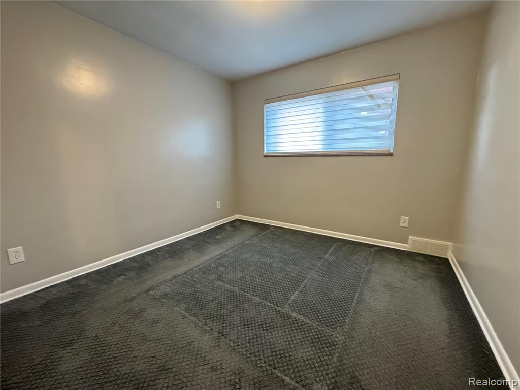 5476 Orchard Avenue, Dearborn, MI 48126 — Photo 14