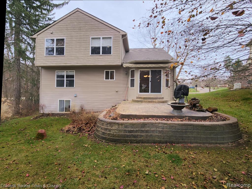 2550 Signature Circle, Pinckney, MI 48169 — Photo 24