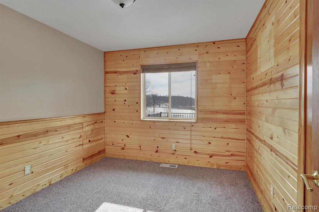 35 Leece Road, Ortonville, MI 48462 — Photo 17