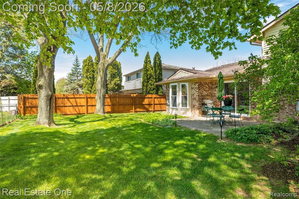 4749 Parkridge Drive, Waterford, MI 48329 — Photo 29