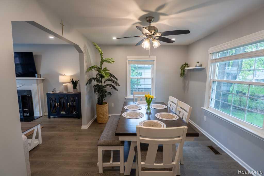 244 Gladwin Avenue, Commerce Twp, MI — Photo 10
