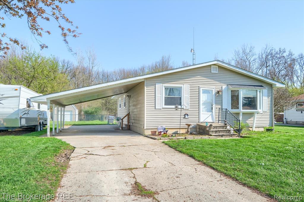 5477 Hopkins Road, Flint, MI 48506 — Photo 2