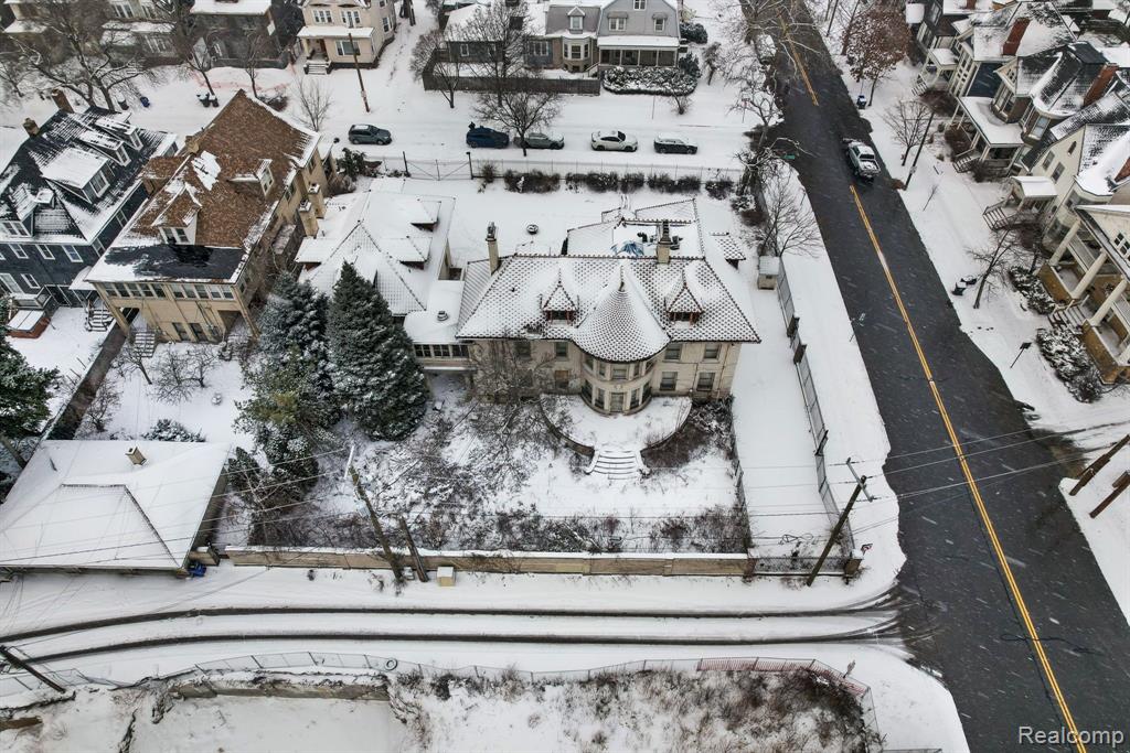 649 VAN DYKE Street, Detroit, MI 48214 — Photo 20