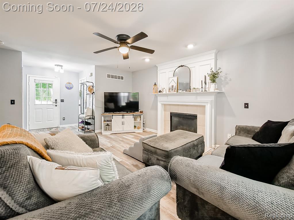 1643 Prairie Drive, Pontiac, MI 48340 — Photo 3