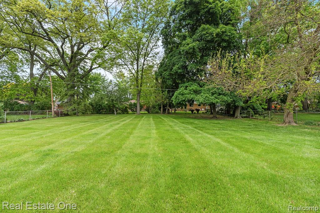 53216 Bruce Hill Drive, Shelby Twp, MI 48316 — Photo 22