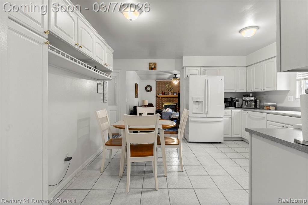 42195 Briarcliff Court, Canton, MI 48187 — Photo 7