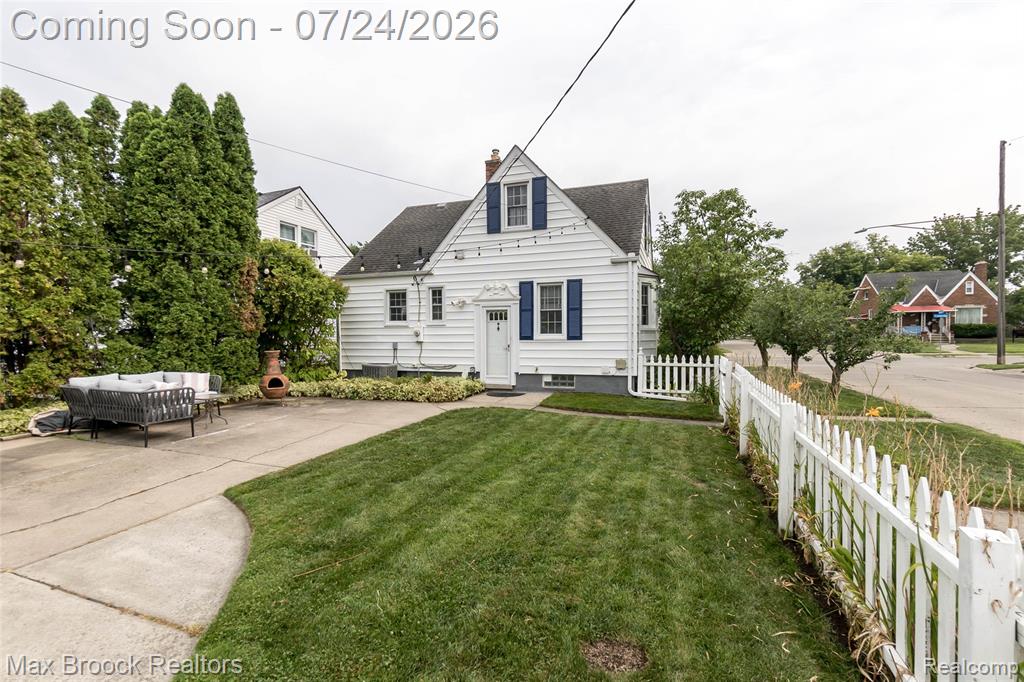 1090 Cambridge Road, Berkley, MI 48072 — Photo 33