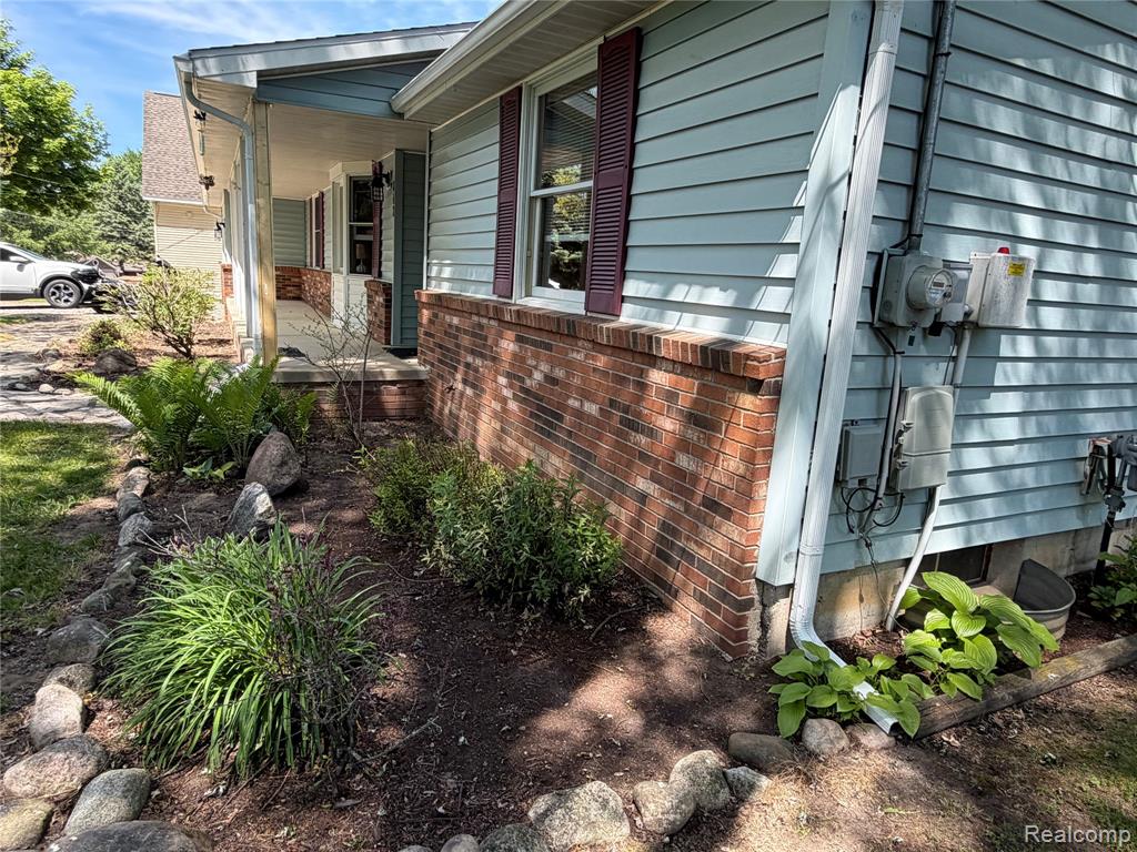 8427 Carols Drive, Brighton, MI 48114 — Photo 15