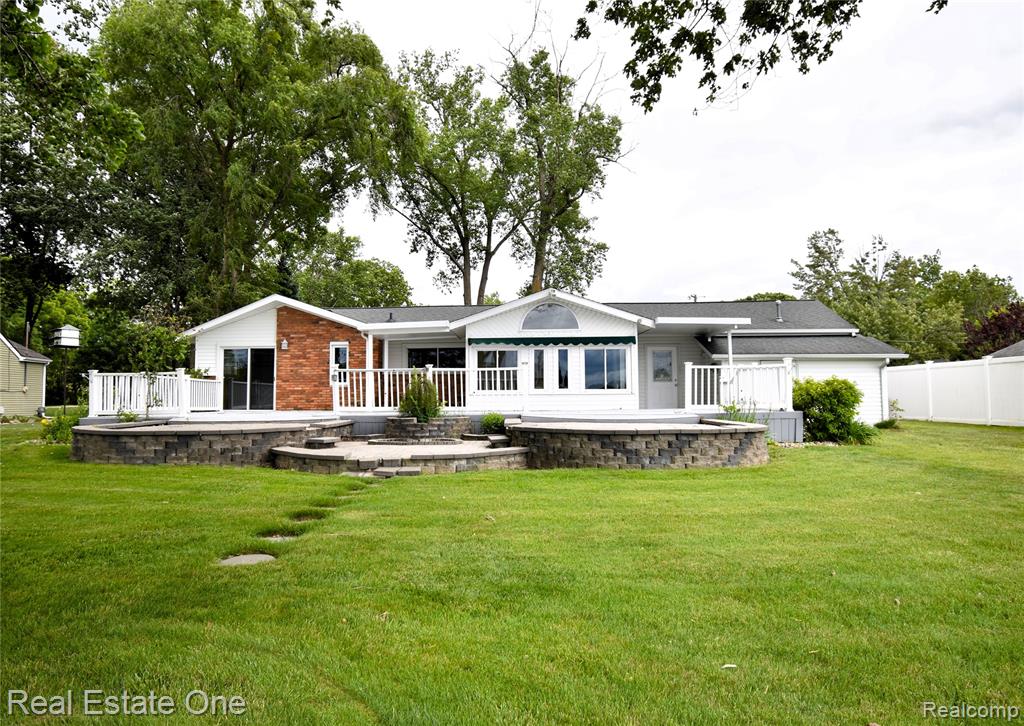 11422 Skyline Drive, Fenton, MI 48430 — Photo 34