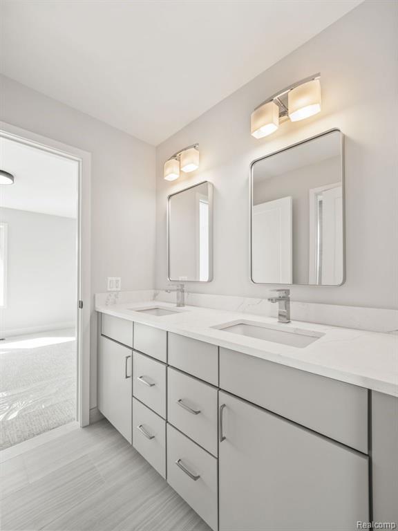 4304 MANDALAY Avenue, Royal Oak, MI 48073 — Photo 30
