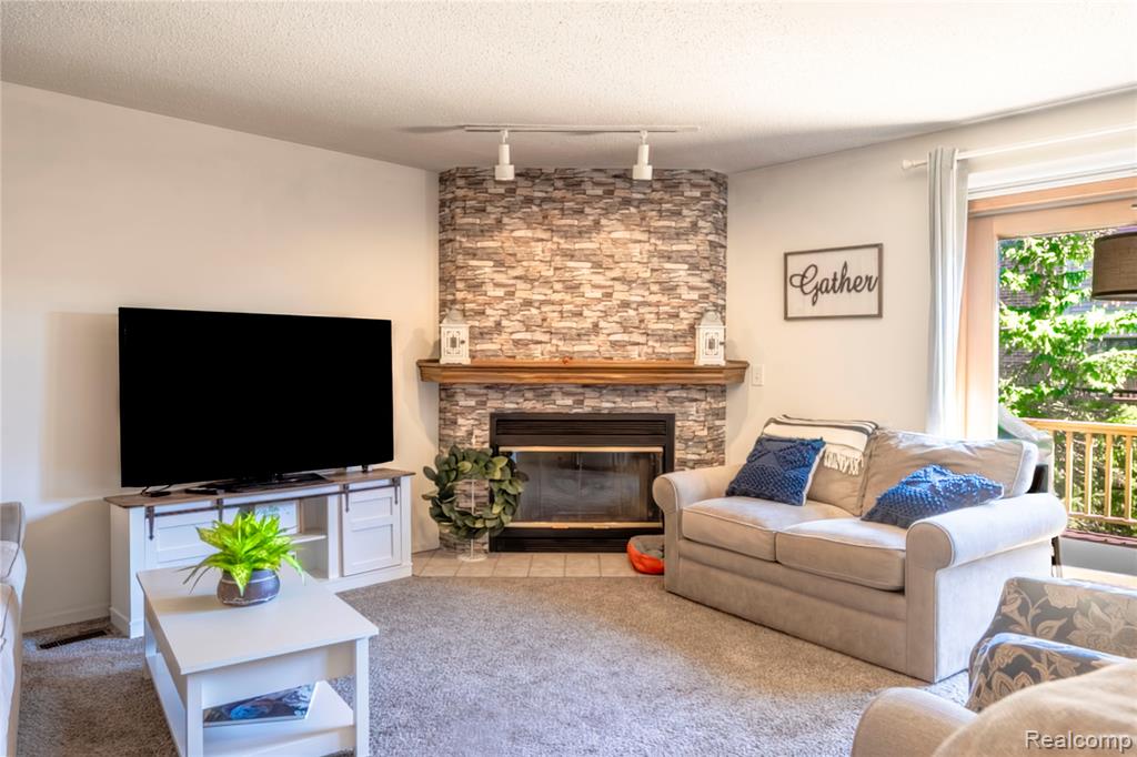 5736 Leeward Court, Clarkston, MI — Photo 9
