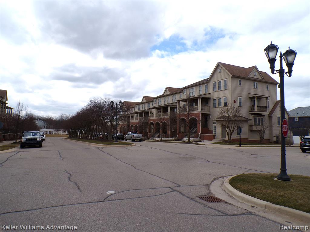 3976 Forester Boulevard, Auburn Hills, MI 48326 — Photo 19