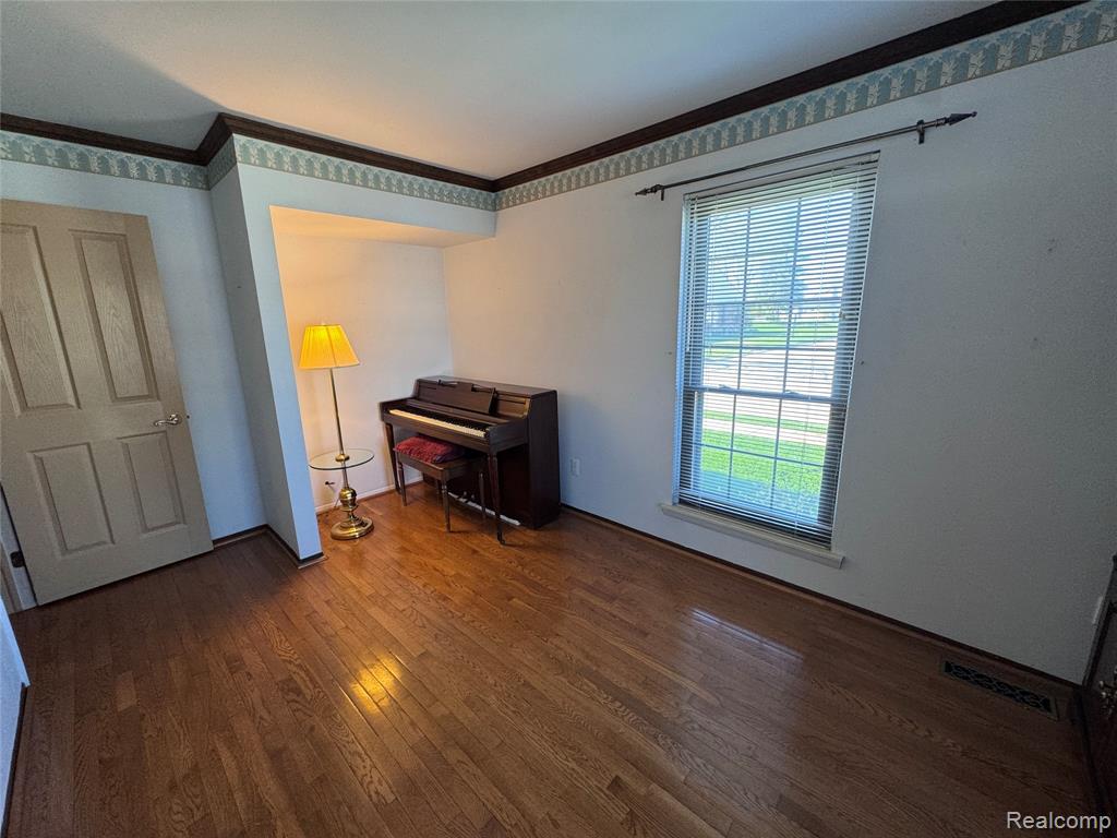 38984 Golfview Drive W, Clinton Twp, MI 48038 — Photo 7