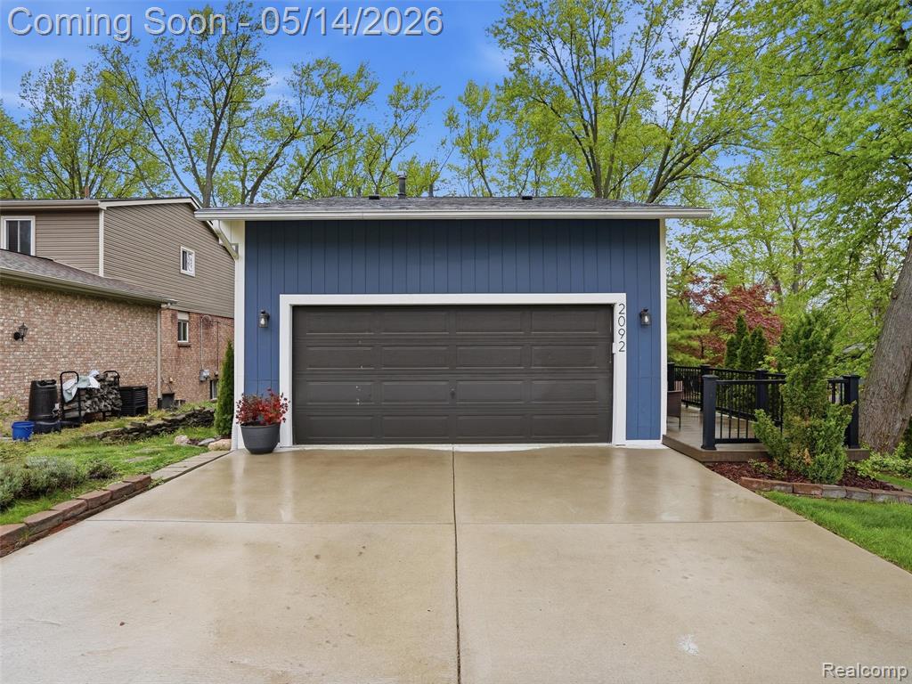 2092 Langham Drive, West Bloomfield, MI 48323 — Photo 7