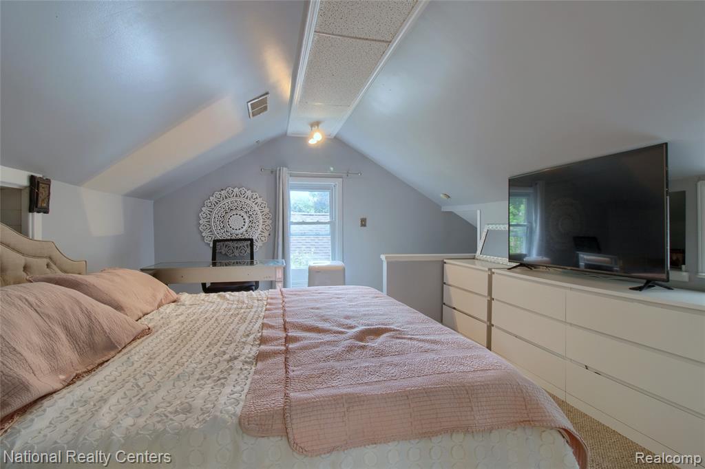 702 Royal Avenue, Royal Oak, MI 48073 — Photo 15