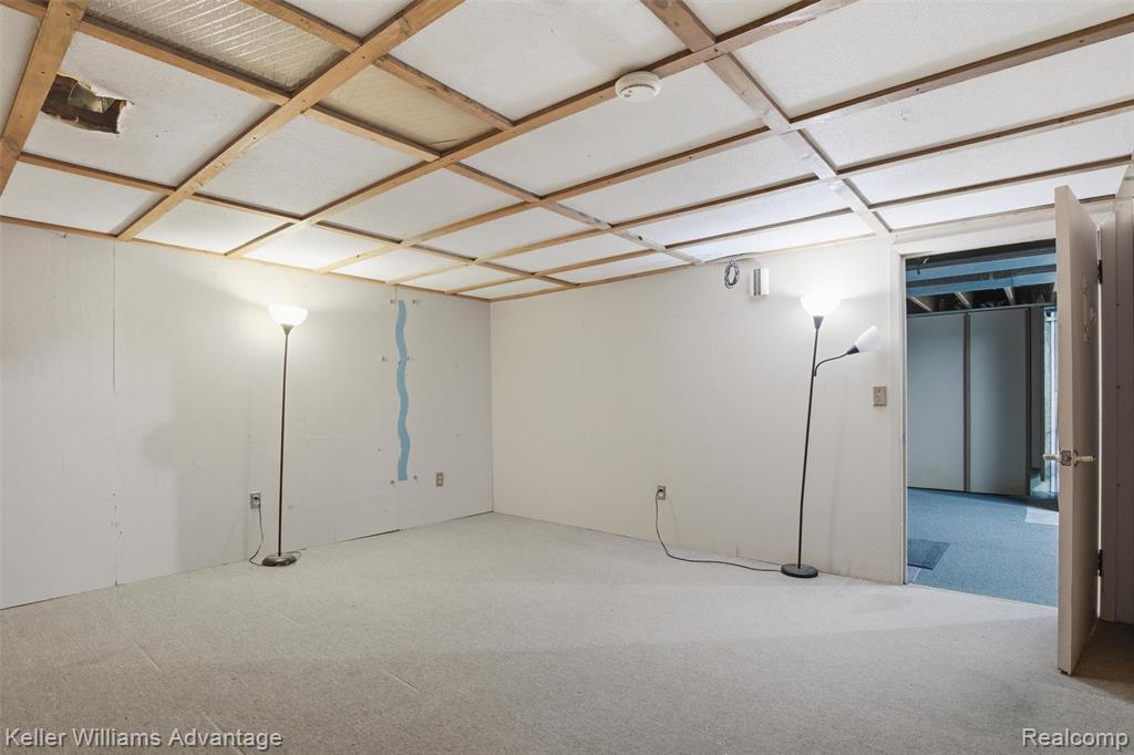 7670 7 Mile Road, Northville, MI, 48167