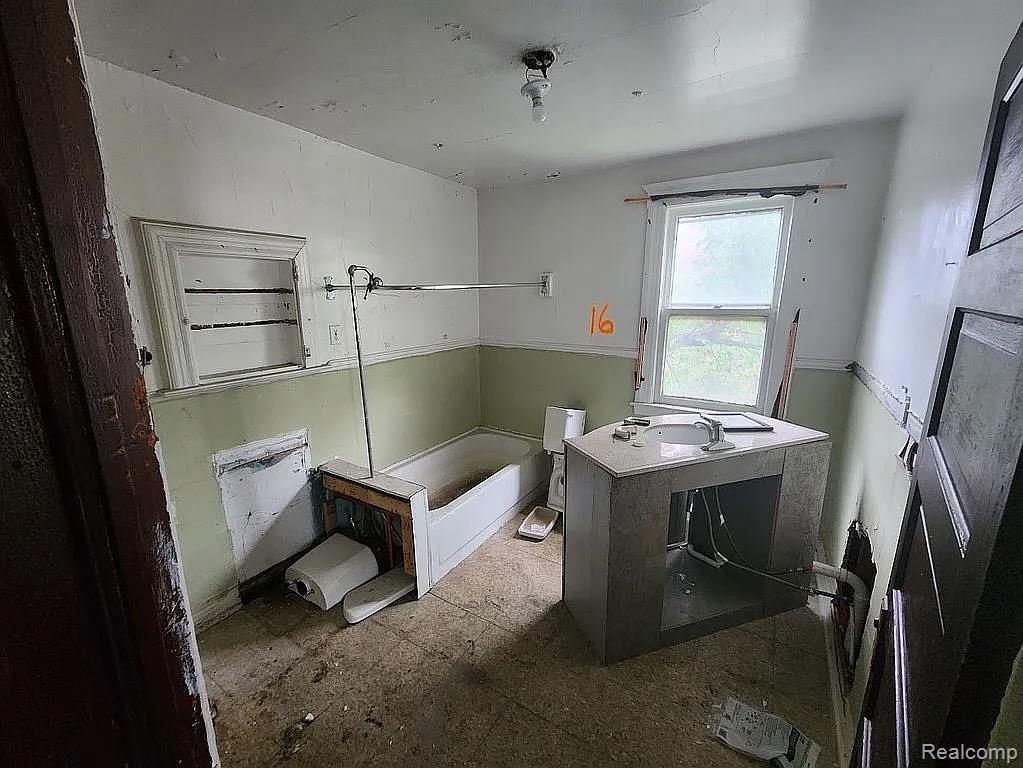 5115 Seyburn Street, Detroit, MI 48213 — Photo 5