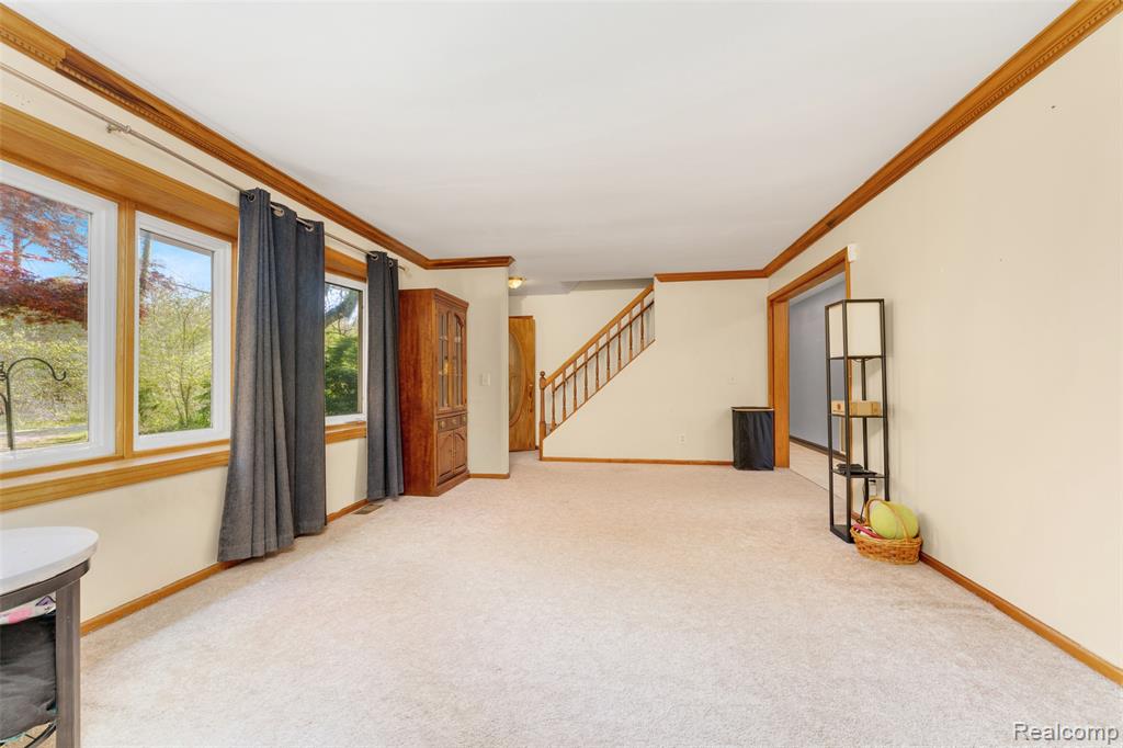 6879 Crofoot Road, Howell, MI 48843 — Photo 5