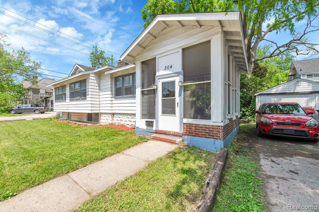 304 EMMET Street, Ypsilanti, MI 48197 — Photo 28