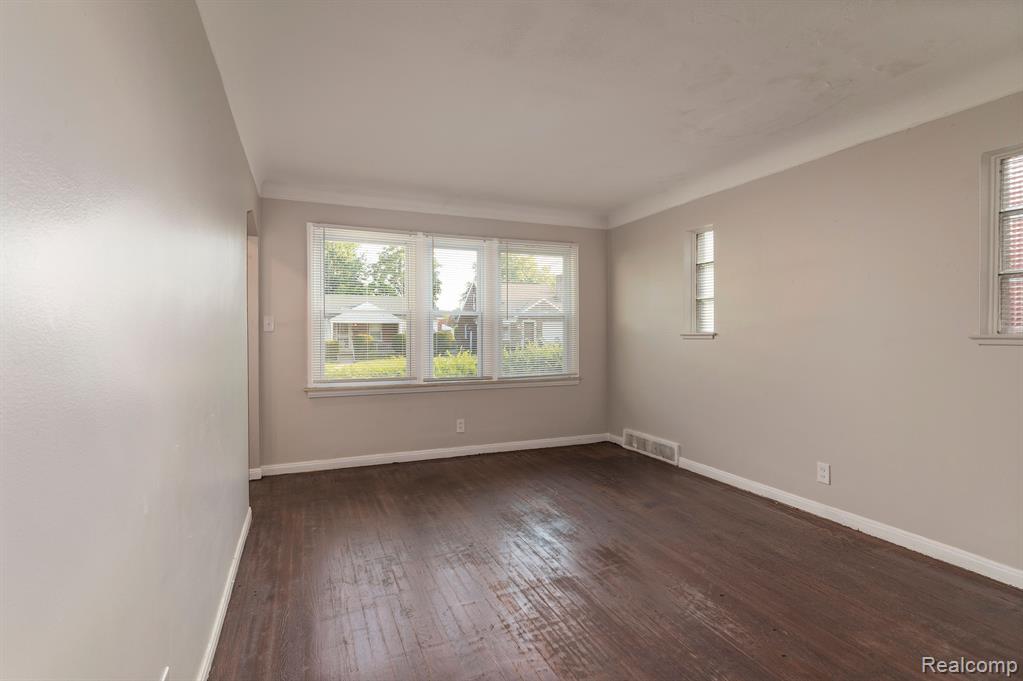 15486 FAIRMOUNT Drive, Detroit, MI 48205 — Photo 3