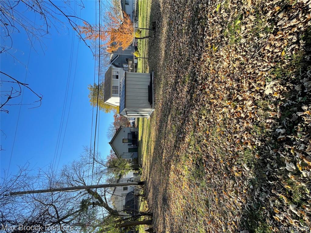 808 Laprairie Street, Ferndale, MI 48220 — Photo 17
