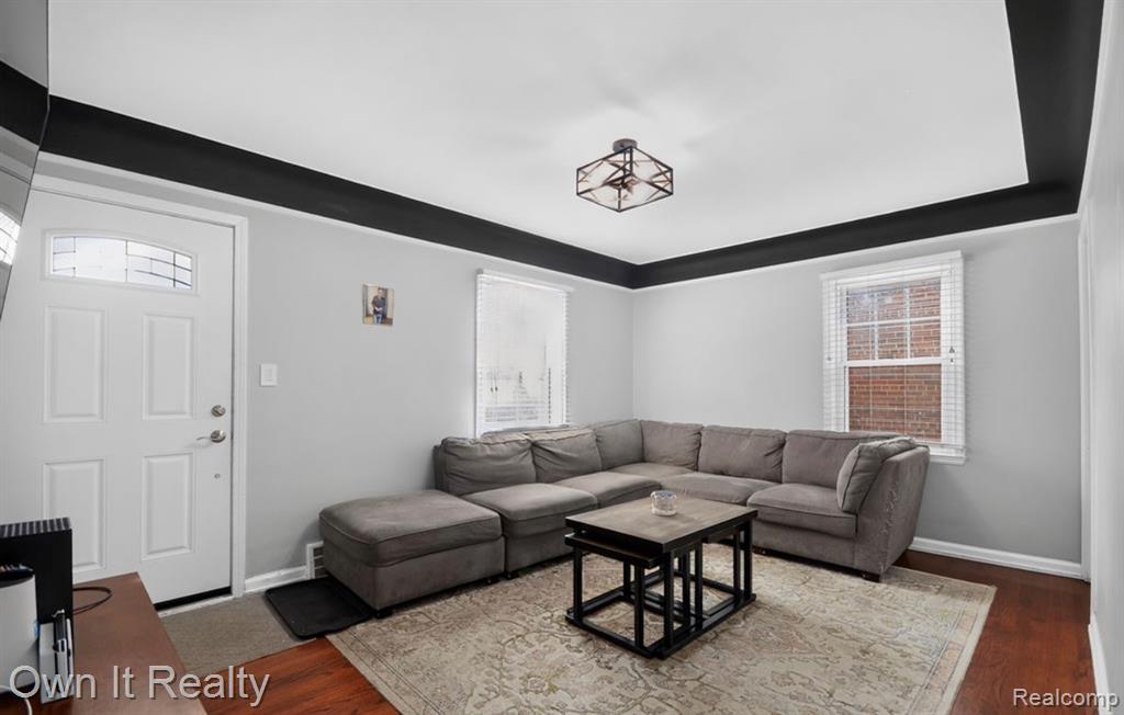 631 Nightingale Street, Dearborn, MI 48128 — Photo 3