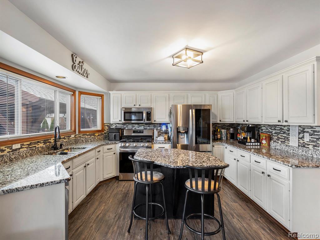 46891 EDGEWATER Drive, Macomb, MI 48044 — Photo 19