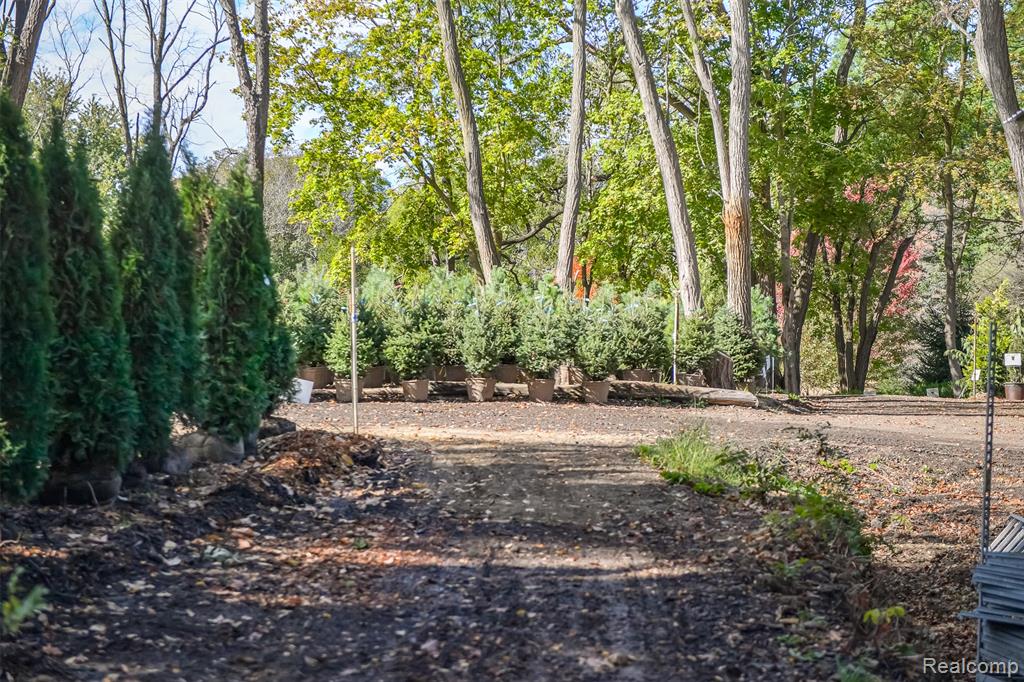 2076 Seymour Lake Road, Ortonville, MI 48462 — Photo 29