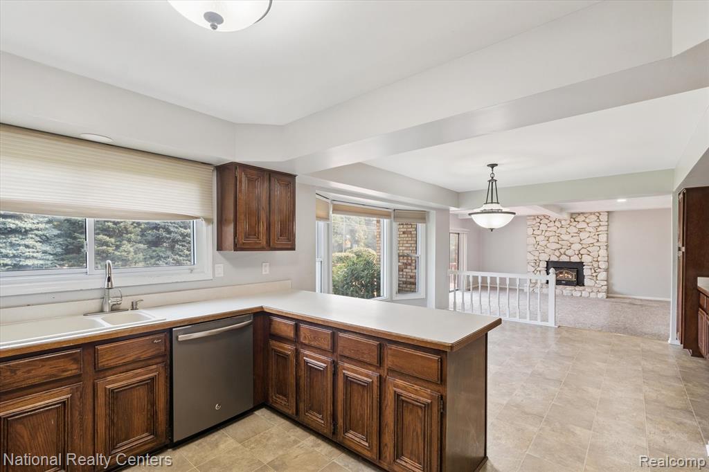 12387 Cedar Drive, Shelby Twp, MI 48315 — Photo 6
