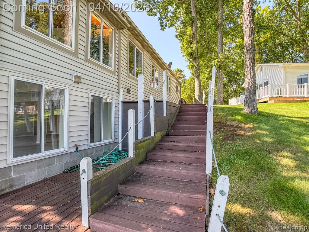 16431 Oak Hill Drive, Fenton, MI 48430 — Photo 56